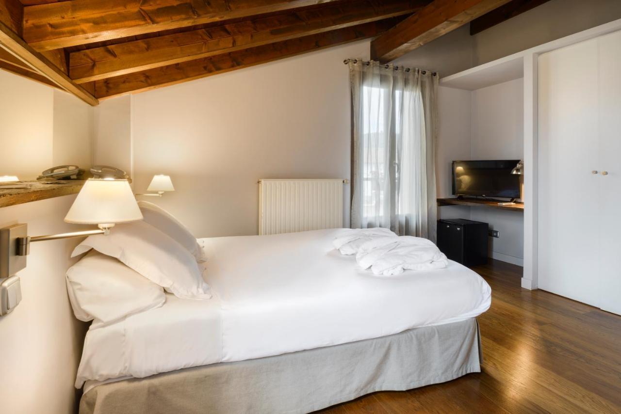Hotel Rural Iribarnia Lantz Exteriör bild